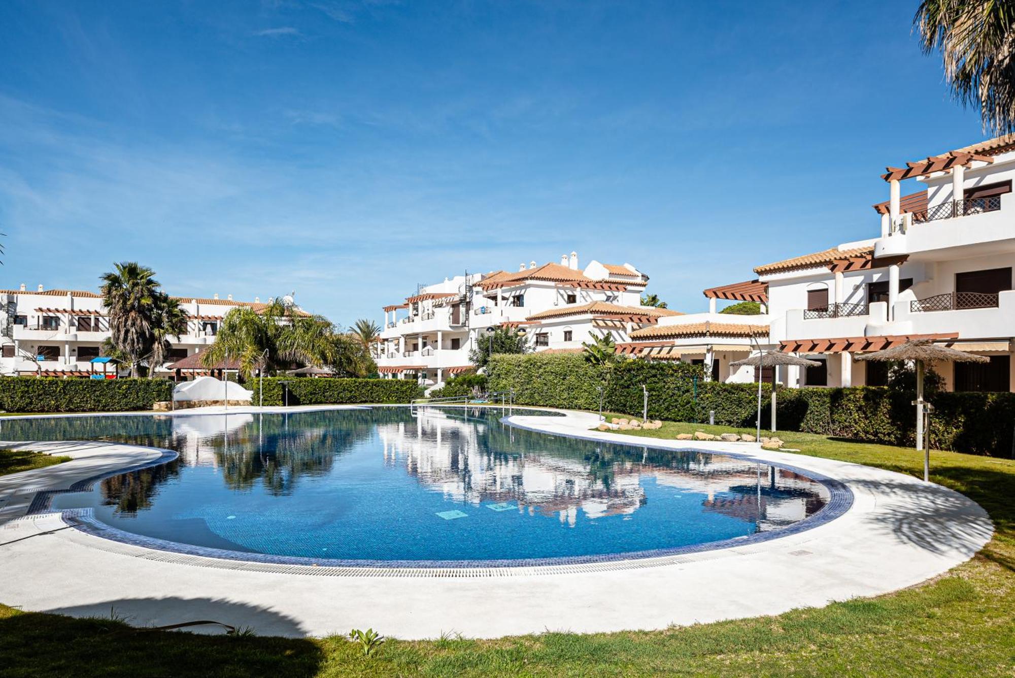 Apartamento Familiar Muy Soleado Cerca De La Playa Y Parking Incluido 치클라나 데 라 프론테라 외부 사진